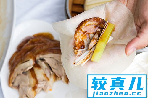 北京烤鸭怎么吃 北京烤鸭的吃法有哪些