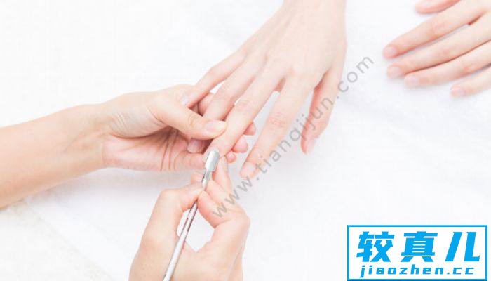 指甲护理的方法步骤  怎么在家护理指甲