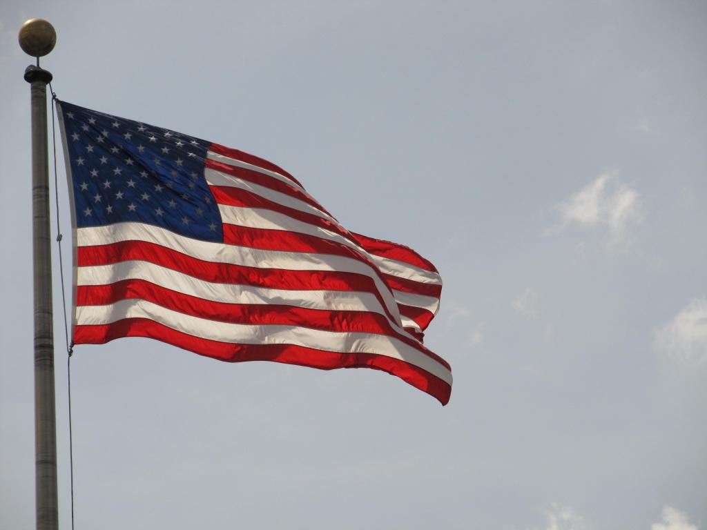 美国国旗星条旗上有多少颗星 美国国旗上有多少颗星星多少个条纹