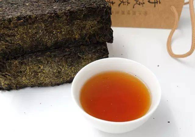 黑茶功效与作用 天茯金砖茶黑茶功效与作用